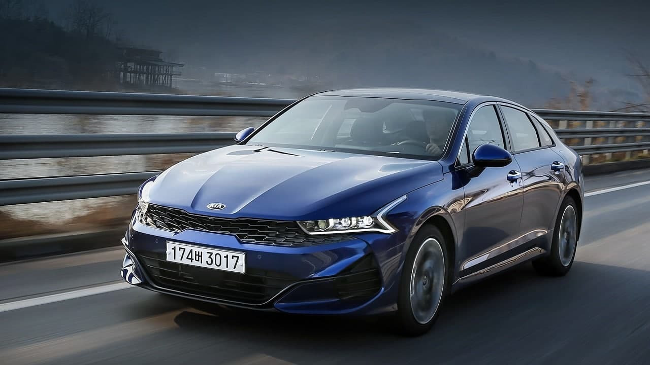 Новые автомобили Kia продаются с ржавчиной